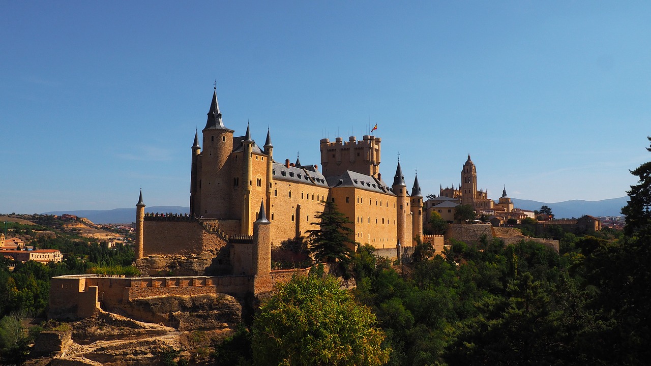 Ruta Isabel la Católica y Segovia.